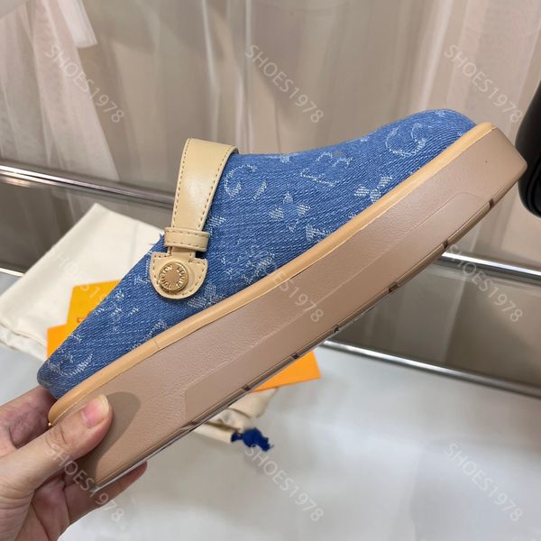 Diseñadores famosos Sandalias Plataformas Zapatos Zapatillas para mujer Moda Denim Imprimir Tacón plano Zapato para mujer Cómodo Zapatillas de suela gruesa Correa trasera Playa Sandalia casual