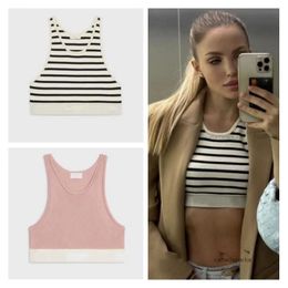 Célèbre designerwomen crop tops tshirt bra tanks femelle cottonblend top shorts concepteurs yoga costume de sport fitness sport soutien