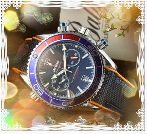 Célèbre luxe mode cristal hommes montres 43mm Quartz batterie nylon tissu ceinture chronomètre lumineux classique généreux montre cadeaux de Noël préférés