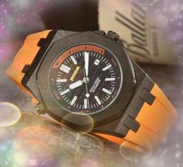 Célèbres montres de luxe pour hommes 42mm de haute qualité sport hommes horloge en acier inoxydable noir Silicone homme mode robe montres à quartz chronomètre cadeaux