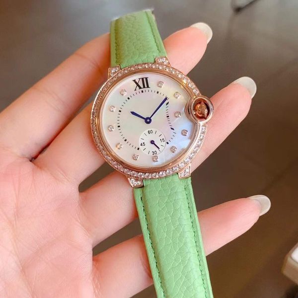 C￩l￨bre multifonction quartz bracelet wrist women women geom￩trique Roman Numerals stopwatch v￩rithes cuirs montres en cuir blanc m￨re de perle zircon cadran f￩minine 36 mm