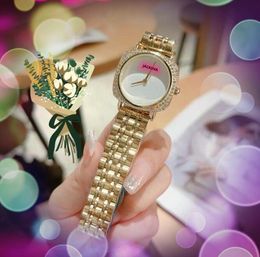 Célèbre petit cadran montre de créateur classique 32mm luxe mode cristal diamants anneau horloge deux broches femmes quartz en acier inoxydable ceinture chaîne bracelet montre-bracelet cadeaux