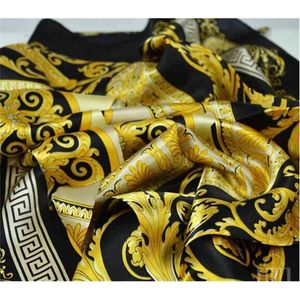 Style célèbre 100% foulards en soie de femme hommes couleur unie or noir cou imprimé doux châle femmes foulard en soie carré