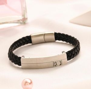 Célèbre Style Designer Bracelet Bracelets Hommes Femmes Marque Lettre Jamais Fade 18K Plaqué Or Argent Placage En Acier Inoxydable Bracelet Corde Chaîne Bijoux Accessoires