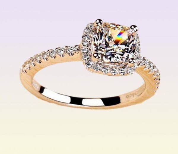 Estilo famoso Calidad superior SONA Amarillo Quilates claros Anillo de diamante cuadrado Platino plateado Mujeres Anillo de compromiso de boda moda fina j6505208