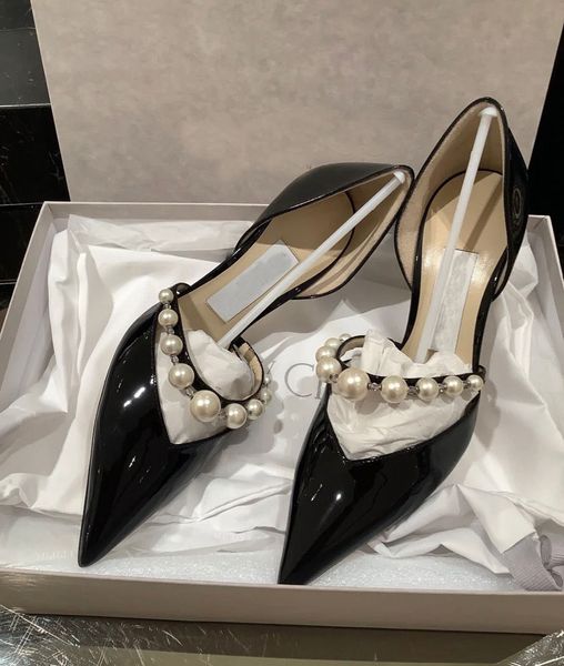 Célèbres femmes d'été Aurelie sandales chaussures en cuir verni noir nu escarpins pointus avec embellissement de perles dame sexy talons hauts EU35-42