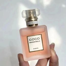 Femmes de parfum Femmes N5 Parfum Parfum Déodorant Spray 25mlx4 Body Mist du parfum de parfum dur