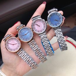beroemde vrouwen roestvrij staal geometrische quartz horloge vrouwelijke parelmoer shell polshorloge rose zilveren strass klok 32mm