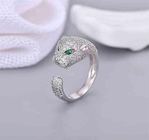 Fan Bingbing kan de Panther-ring en diamanten hand aanpassen met een modieuze persoonlijkheid 237i5229511