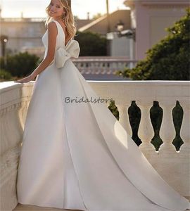 Fancy A Line Satijnen Trouwjurk 2024 Elegante V-hals Rustieke Landelijke Bruidsjurken Met Grote Strik Sexy vestidos novias boda robes de mariee tuin aangepaste bruidjurk