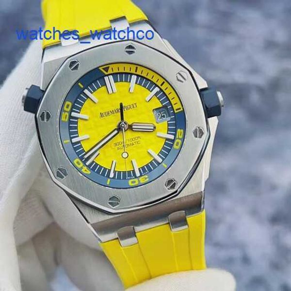 Reloj de pulsera Fancy AP Royal Oak Series 15710ST Raro amarillo limón y azul combinado con reloj mecánico automático de acero de precisión de 300 metros de buceo profundo