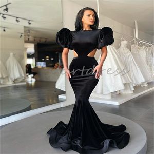 Fancy Zwart Fluwelen Galajurk 2024 Sexy Zeemeermin Lange Avondjurk Korte Mouwen Ruglooze Formele Dans Jurk Elegant Cut Side Vrouwen Partij jassen Vestios De Fiesta