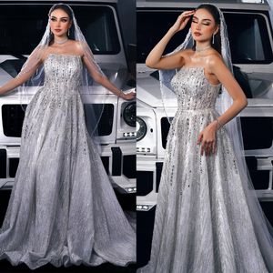 Fantaisie robe de mariée sans bretelles paillettes robes de mariée cristal sans manches une ligne brillant balayage Train robes de mariée grande taille