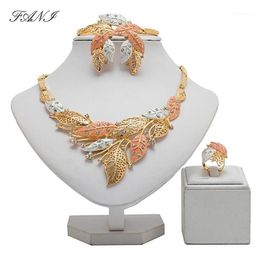 Fani Set di gioielli con fiori di perline africane Dubai Set di gioielli colorati in oro Nigeriano Accessori donna da sposa1246t