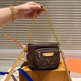 Fanny pack designer sac ceinture de luxe sac en cuir matériel fanny pack chaîne conception sac de taille tempérament style polyvalent coffret cadeau très bon