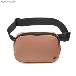 Fanny Pack lu Fashion Luxe overal taillezakken Designer Dames Nylon Mens Bum borst Sportkoppeling Yoga Bag Schouder Cross Body Handtassen Wallets 215