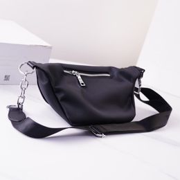 Fanny Packs Designer Bum Sac De Luxe Femmes Hommes Triangle Bumbags Mode Cross Body Sac À Bandoulière Sacs De Taille Tempérament P Bumbag Cro186e