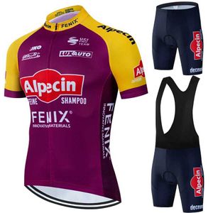 Fans Tops T -stukken Alpecin Sports Suit fietsbroek Mens Summer Clothing 2024 Jersey Shorts Professional Team Bib Gel Q240511