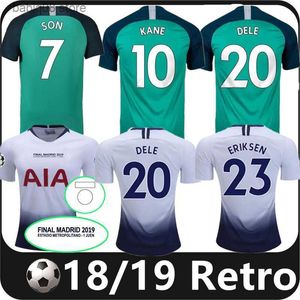 Les fans en tête de TEE Retro Classic Men Soccer Jerseys Trippier Alderweirel