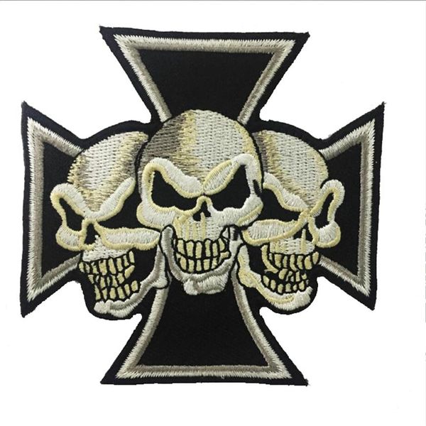 Fantastique croix maltaise diable Triple crânes chrétien brodé Patch fer sur coudre sur Patch pour motard vêtements veste gilet S269c