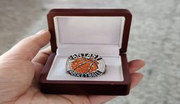 Anillo de barco de baloncesto de fantasía con caja de madera, regalo para fanáticos al por mayor6527223