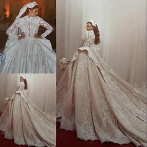 Fascinante Arabia Saudita Vestido de novia Cuentas Apliques de encaje Cuello alto Manga larga Vestido de novia real Vestido de novia de encaje glamoroso Vestidos de novia