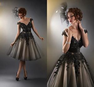 Fascinerende pure off-shoulder baljurk kapmouwen knielengte elegante prom homecoming jurken met applicaties sierlijke mini-cocktail vestido