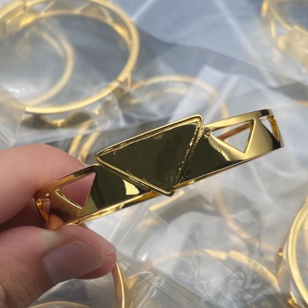 Bracelet en OR 18 carats plaqué or et acier titane, Triangle creux pour femmes, classique de styliste, or et argent