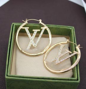 Moda 18k chapado en oro Diseñador Ear Stud Pendientes Diseñadores de la marca Letras geométricas Crystal Hoop Earring Wedding Jewerlry para mujeres