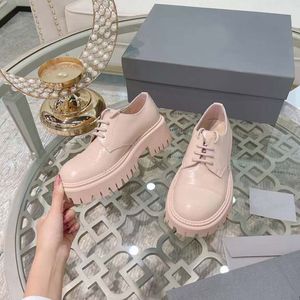 Mode 2021 Patent Lederen Dameslaarzen Winter Warm Square Schoenen Comfortabele slijtvaste Lace-up Desert Groot 35-40