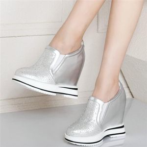 Moda 2022 Zapatos de vestir Casual Mujer Cuñas de cuero genuino Plataforma de tacón alto Bombas Mujer Punta redonda Zapatillas de deporte de moda Zapatillas de deporte con diamantes de imitación