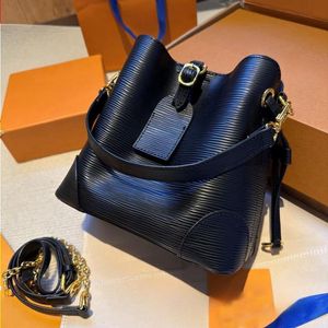 Fashion 2024 Syle Designer Bag Shoulder Ripple United All Senior Bag Fomen's The Handbag States y New Bag Diagonal Women's XGAB