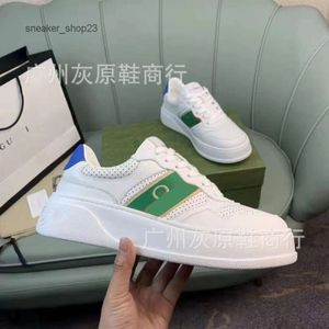 Mode 2024MAC80 Flower Shoes Shoe Mens Sneaker Casual Biscuit Biscuit Small White Women's Great Le cuir épais Sole Board Sports Sports Men's Couple's Zlde