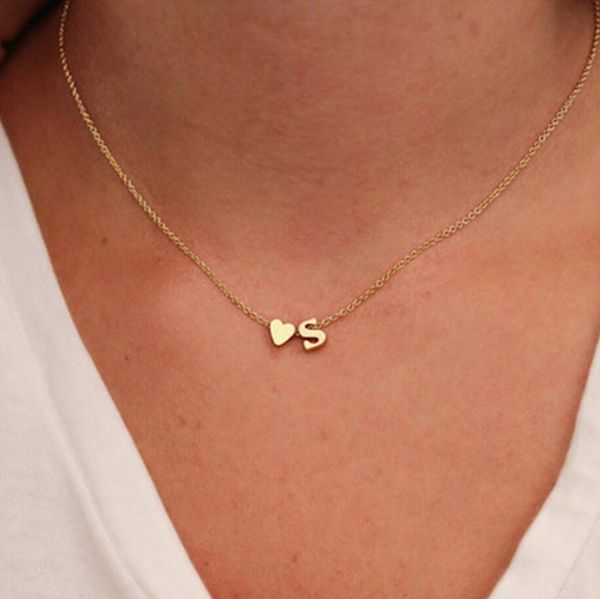 Collier avec lettres d'amour en acier inoxydable 316L pour femmes, ras du cou, pendentif Initial en cœur, bijoux avec carte