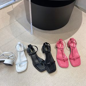 Mode 412 Été dames to clip t noir blanc rose bretelle de fête chaussures de fête de fête femme sandales de haute qualité 35-40 68