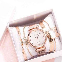 Conjunto de 5 uds de relojes de moda para Mujer, pulsera de cuarzo con hebilla magnética de lujo y diamantes de imitación de flores, Reloj para Mujer