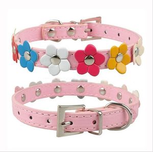 Moda 6 colores 4 tamaños Perrito de cuero PET PET COLLAR CORTE Cuello Cuello Collar con tachonado G1012