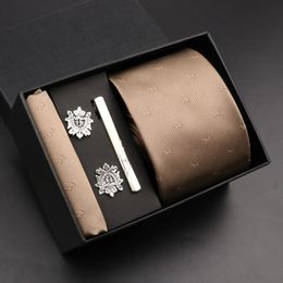 Mode 7cm à cravate Broche Broche pour hommes Flower Coldie Holiday Box Box ACCESSOIRES ACCESSOIRES SIM