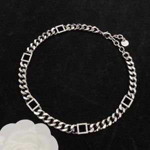 Moda 925 Collar de gargantilla de plata esterlina Hombres Mujeres Conjunto de joyas de acero inoxidable Cadena cubana Diseñador Letra F Pulseras para Unis2754