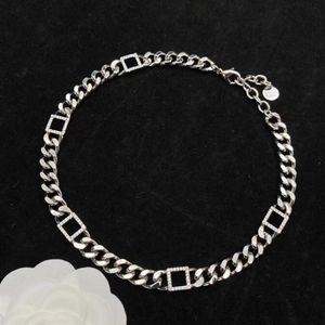 Fashion 925 Collar de gargantilla de plata esterlina Hombres Mujeres Juego de joyas de acero inoxidable Carta de diseñador de cadena cubana F Pulseras F para unis272d