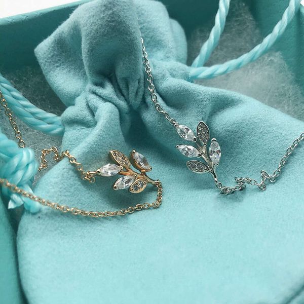 Accesorios de moda Marca de diseñador Collar de brotes de rama de diamante fresco pequeño de plata de ley S925 tiff Cadena de collar de bosque con colgante corto de hoja coreana dulce