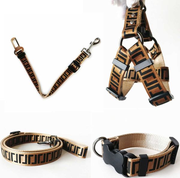 Accesorios de moda Celebridad web FF Collares de lujo para perros Juego de correas Correa de diseñador Cinturones de seguridad Collar para mascotas y cadena para mascotas con movimiento pequeño y mediano actual 50