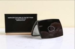 Miroir portable cosmétique acrylique de mode miroir de sac à poussière de velours pliant avec boîte-cadeau outils de maquillage pour fille de haute qualité 8343442