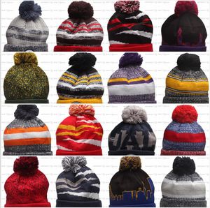 Mode Toutes les équipes 32 couleurs Bonnets de football Baseball Cuffed Knit Hat Sport Skull Knitting Winter Beanie Caps pour hommes femmes rayé Sideline Beanie Hats KC A SU22-01