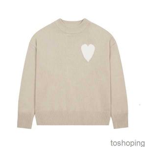 Mode Amisweater Paris Sweater Hommes Designer Chemises tricotées à manches longues Français High Street Brodé un motif de coeur Col rond Tricots Hommes Femmes Am S-xlljtk