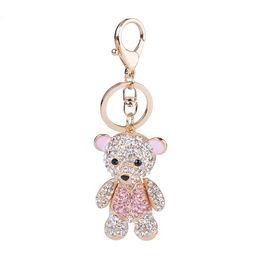 Mode dier ontwerp sleutelhangers sprankelende volledige strass teddybeer hanger goud kleur metalen sleutelhanger ringen voor vrouwen handtas