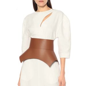 Fashion Arc Design Style Sceau de taille corset large manteau en cuir manteau mouton ceinture 240327
