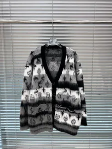 Mode automne hiver concepteur broderie col en v tricot Cardigan pull manteau femmes à manches longues bouton pull ample