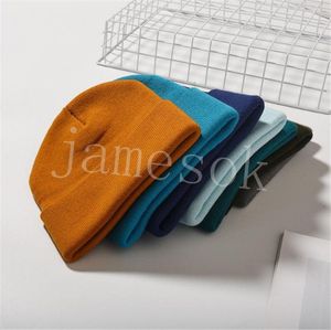 Fashion Automn Hiver Hat Keep Warm Candy Color Cap en acrylique Caps tricus pour femmes hommes de947