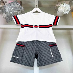 Moda de moda Summer de manga corta Conjunto de chándal para niños